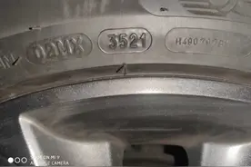 网购买到“库存胎”？选购轮胎“避坑须知”→图片