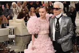 身高160出道即香奈儿大秀！莉莉喊想撕下星二代光环，惹名模众怒图片