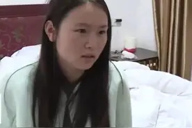 怀孕女子被男友打出家门，男子母亲：给你两万块钱，和我儿子分手图片