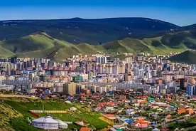 乌兰巴托现状：年轻人打扮时尚，毛皮丁字裤夜生活丰富，医疗免费图片