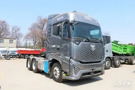 国产高端牵引车PK，欧曼银河VS天龙GX，干线物流运输你选谁？图片