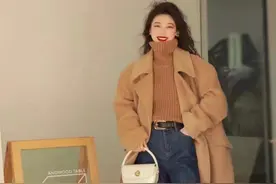 “大衣+高领毛衣”太高级了，保暖又显气质，适合30、40岁的女人图片