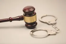 19岁男生高考后找失足女被拘5日 律师：不会留下犯罪记录 但拘留免不了！图片