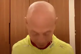 罗家英鞠躬道歉！连夜发声明：数典忘祖做不出，我永远爱我的祖国图片