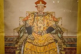 清朝12帝中，为何康熙被认为是最突出的？毛泽东：康熙有三大贡献图片