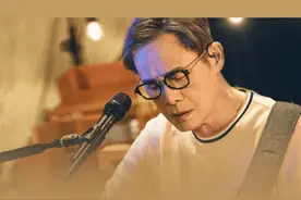 听完歌没过瘾，看罗大佑的“情史”串烧图片