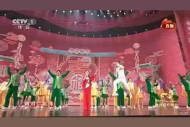 邓超为什么在春晚上表演得那么嗨？难道是为了《中国乒乓》？图片