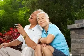 新的老年人标准或已公布，并非70岁？达到标准的，可别不服老哦图片