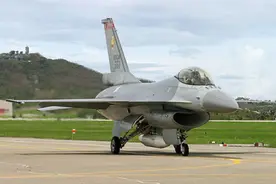 得陇望蜀：乌克兰向美国寻求F16战斗机，以夺取制空权图片