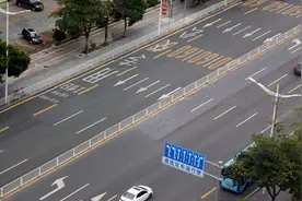 东莞这种专用车道已启用！走错罚款150元！图片