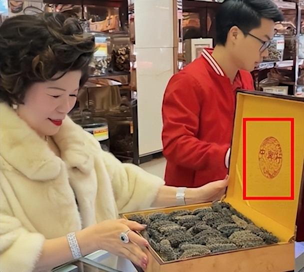 燕窝花胶 有钱人都吃 2026年燕窝花胶有用吗