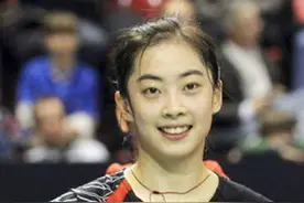 被称为羽坛王祖贤，与谌龙相爱十年嫁给爱情，谌龙军功章有她一半图片