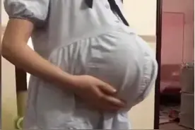 广东孕妈晒出“悬浮孕肚”，肚皮前伸能放碗，网友直呼好神奇图片