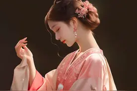 AI佳人：还原李煜的小周后（衩袜步香阶，手提金缕鞋）真的太美了图片