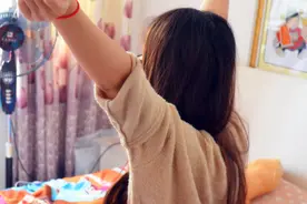 女性雌激素分泌旺盛有何特征？50岁后，雌激素多点好还是少点好？图片