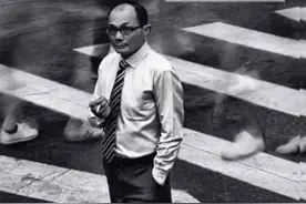 央视称他为亚洲赌王，88年150元拜师学艺，一晚赢600万却被剁双腿图片