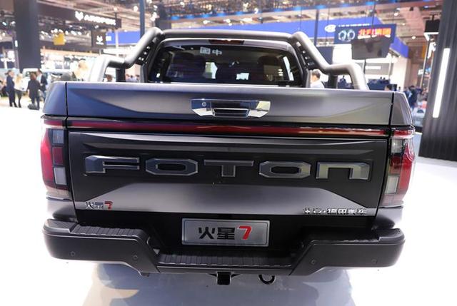 近5米8的大皮卡，中国版道奇公羊，马上登陆俄罗斯！