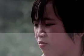 1990年江西女子生下“双性”婴儿，吓得抱头痛哭，医生：从没见过图片