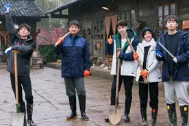 何炅日子不好过，黄磊担心他不录制《向往6》，原班人马难聚齐图片