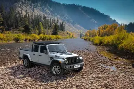 50.99万元 硬派越野皮卡 Jeep角斗士上市图片