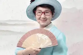 女富婆吴胜明：经历丈夫出轨，女儿自杀，71岁扫厕所身家再过亿图片