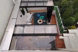 庭院里种的花最怕风吹雨打？搭建一个移动阳光房为小花朵守护美好图片