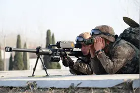 打破作战常规！可狙击的国产QLU-11式榴弹发射器，打不中就直接炸图片