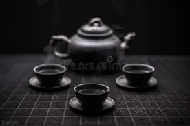 人过五十，还执着于这几件事的人，就是没有活明白图片