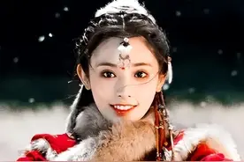 最傻女星彭小苒：被评为“最像朱茵的紫霞”，却为陌生人自断前途图片