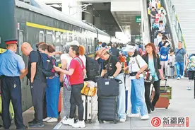 “流通”大数据折射乌鲁木齐经济活力 ——“忙碌劲”里看发展系列观察之八图片