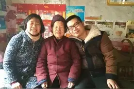 农妇母亲激将学渣儿子：“你敢考清华，我就当作家！”结果成真图片