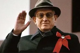 安德罗波夫在位仅15个月，为何老苏联人都怀念他，普京把他当导师图片