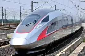 重庆有一趟列车，直达北京，全程只有14站图片