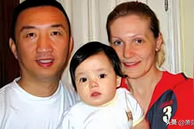 战地记者卢宇光，为报恩娶俄特种兵遗孀，如今孩子在中国上大学图片