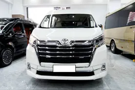 进口丰田海狮9座、蓝牌、C照、车长5米9，3.5L、V6发动机动力充沛图片