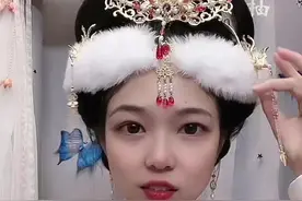 秃头闺蜜要的无刘海明制正凤造型～保姆级教程，看起来难做起来简单，一起动手吧～#国风合伙人 #发型教程 #汉服