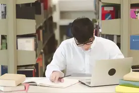 央企和知名大厂有啥不同？同样是211名校生，5年间发展天差地别图片