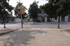 邻居往我家门口泼污水，吵架无果要动手，我三句话说服邻居大叔..图片