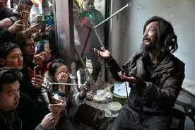 上海“流浪大师”沈巍百万巨款被借走：3年过去他又要流浪了？图片