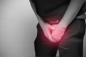 “前列腺癌”发现即晚期？提醒男性：5大症状出现，可能癌症来临图片