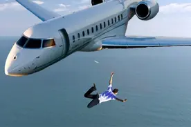 为何不跳伞？东航失事132人下落不明，机务为何不安排跳伞逃生？图片