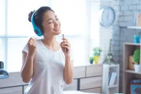 听到好听的背景音乐，如何用手机识别？教你一招搞定图片