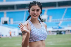 中国26岁女飞人夺冠！颜值爆表、身上纹身惹争议，自曝刘翔是信仰图片