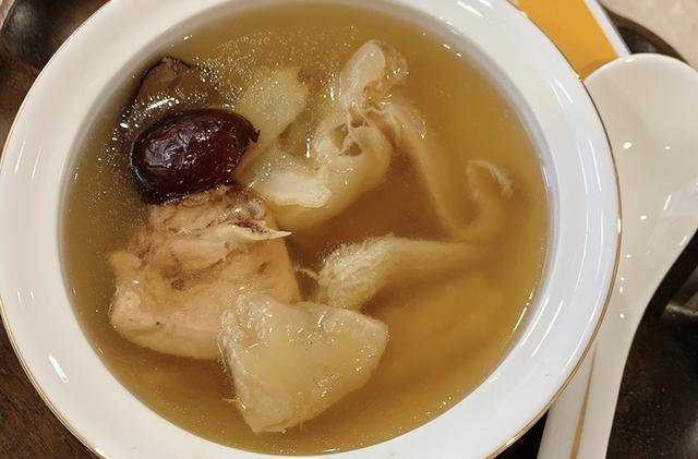 花胶黑豆汤做法 2026年花胶黑豆汤做法视频