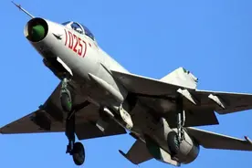 一年退役近百架，解放军退役飞机都去哪儿了？是否能转出口外销？图片