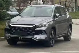 外观小改尺寸升级！新款比亚迪宋Pro DM-i实拍，又要火？图片