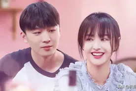 郑爽露面做慈善心情好，穿短裙膝盖淤青明显，脚穿名牌靴子引热议图片