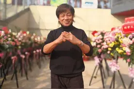 梁小龙：我曾把人打到下跪，但李小龙比我更强图片