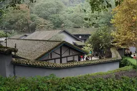 07年渣滓洞被冲毁，意外发现一个地洞，洞中藏品揭开一段沉痛历史图片