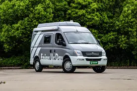 能坐5人的Vanlife露营车，10多万就能开回家，德兴乐天派旅居车图片